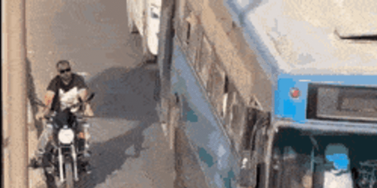 o-cara-peitou-um-bus-mano-n-o-intendo